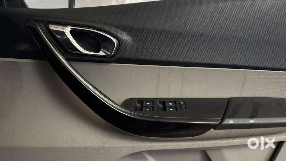 Tata Tiago 1.2 Revotron Xz, 2018, Petrol
