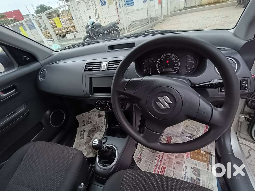 Maruti Suzuki Swift Vxi Abs Bsiv, 2006, Petrol