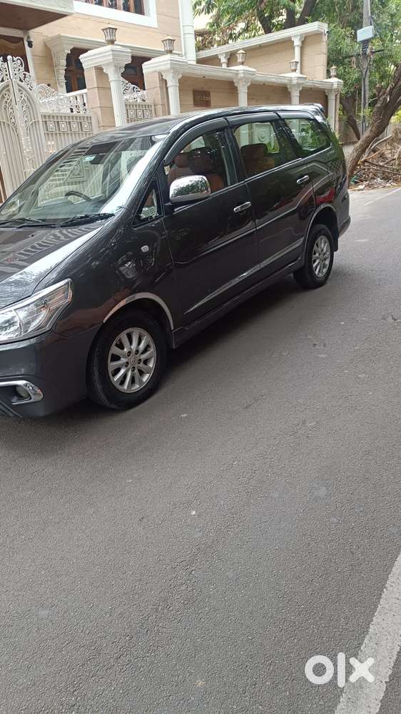Toyota Innova 2.5 G (diesel) 8 Seater, 2015, Diesel