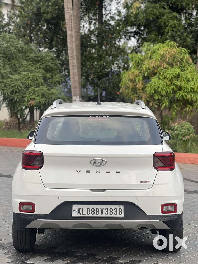 Hyundai Venue S Turbo Dct, 2020, Petrol