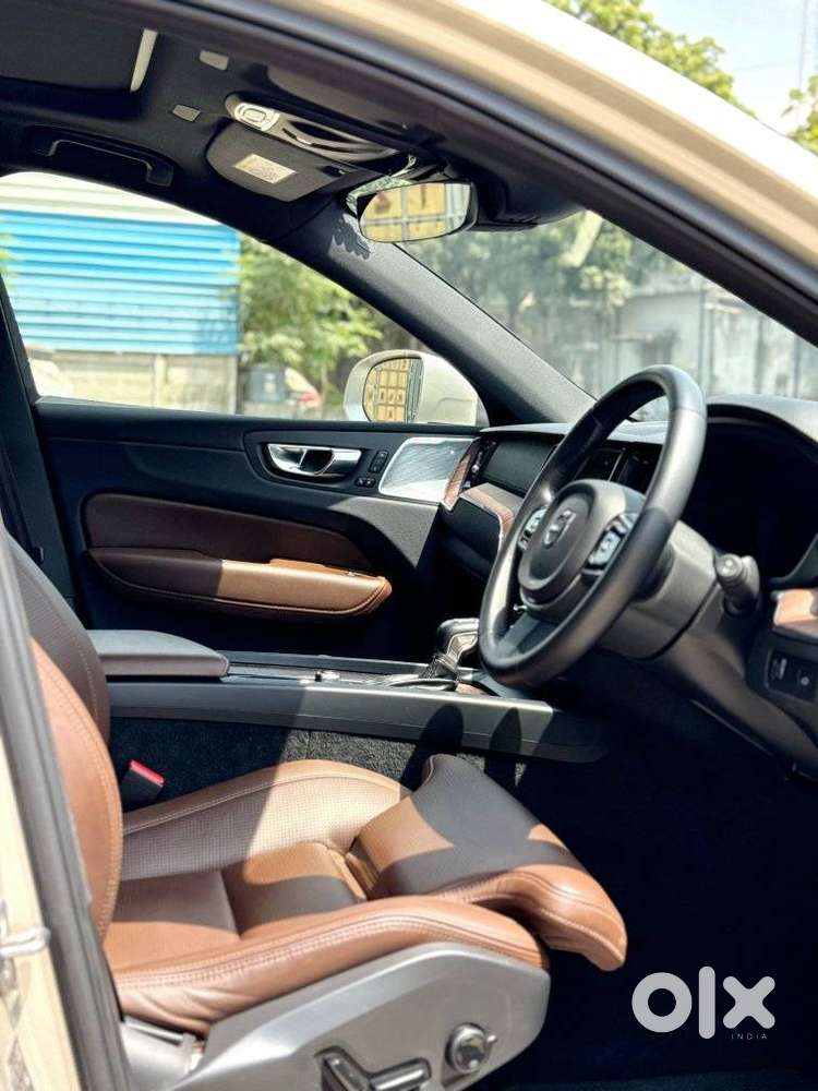 Volvo Xc60 D5 Awd Automatic, 2021, Diesel
