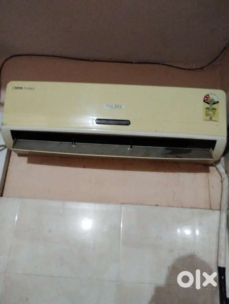 Voltas indoor unit 1.5 ton old running condition