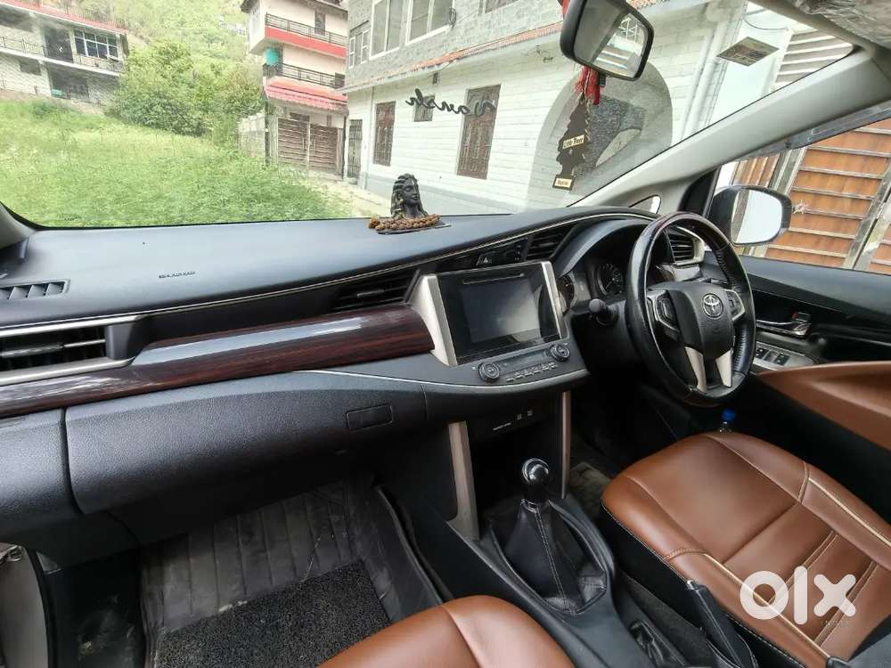 Toyota Innova Crysta 2017