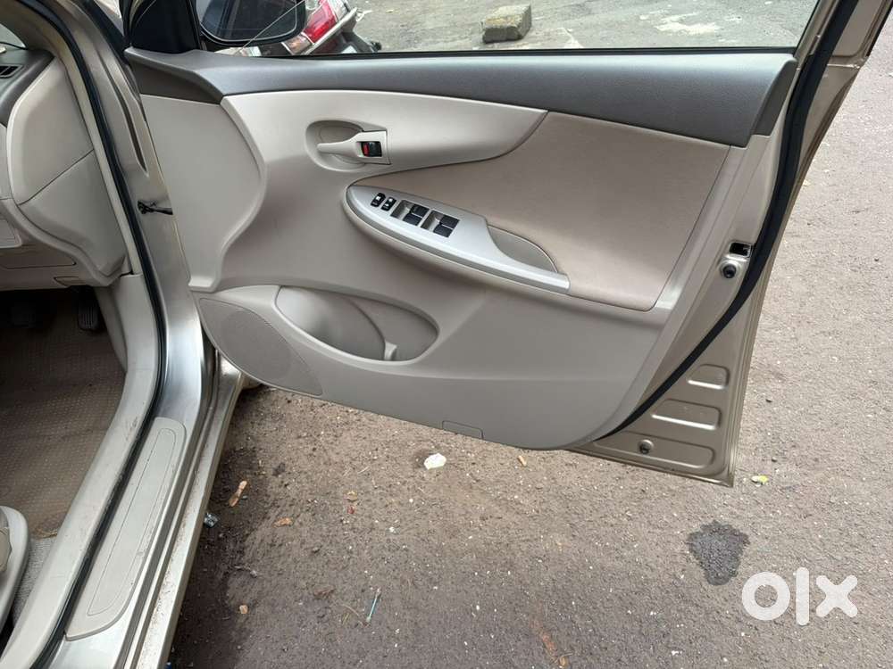 Toyota Corolla Altis 13000km Driven