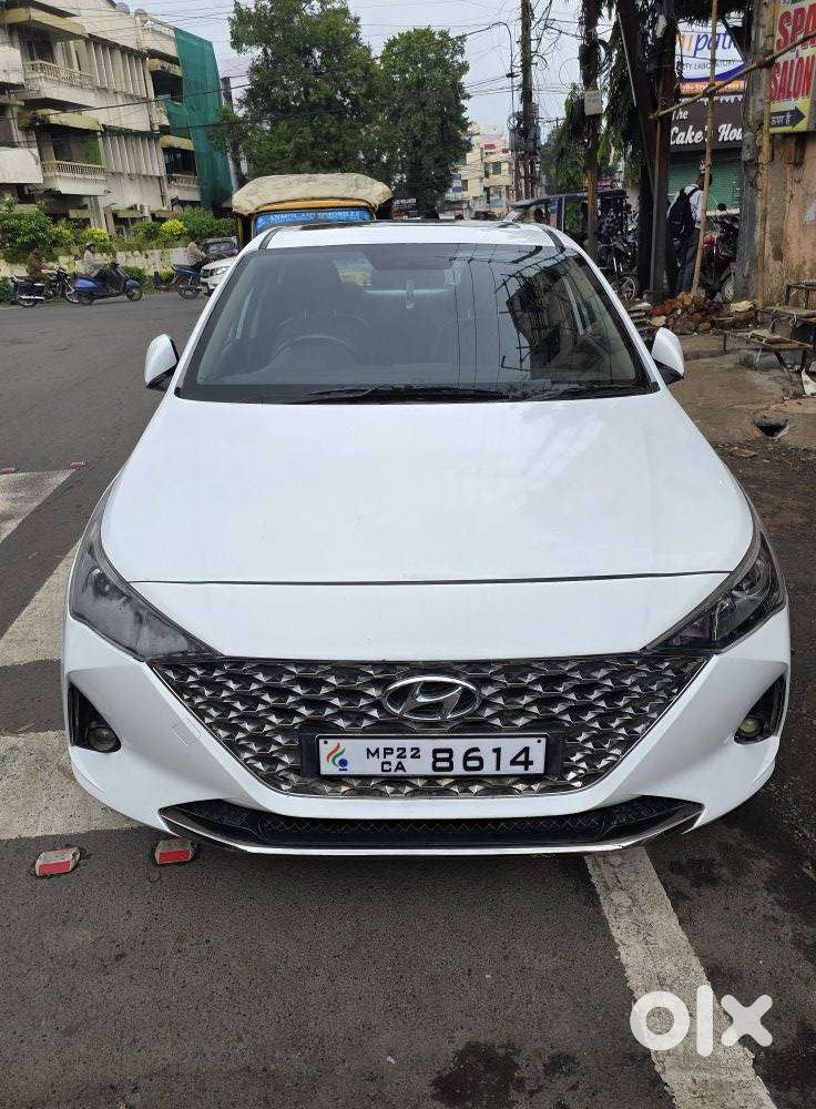 Hyundai Verna Sx 1.5 Petrol Ivt, 2022, Petrol