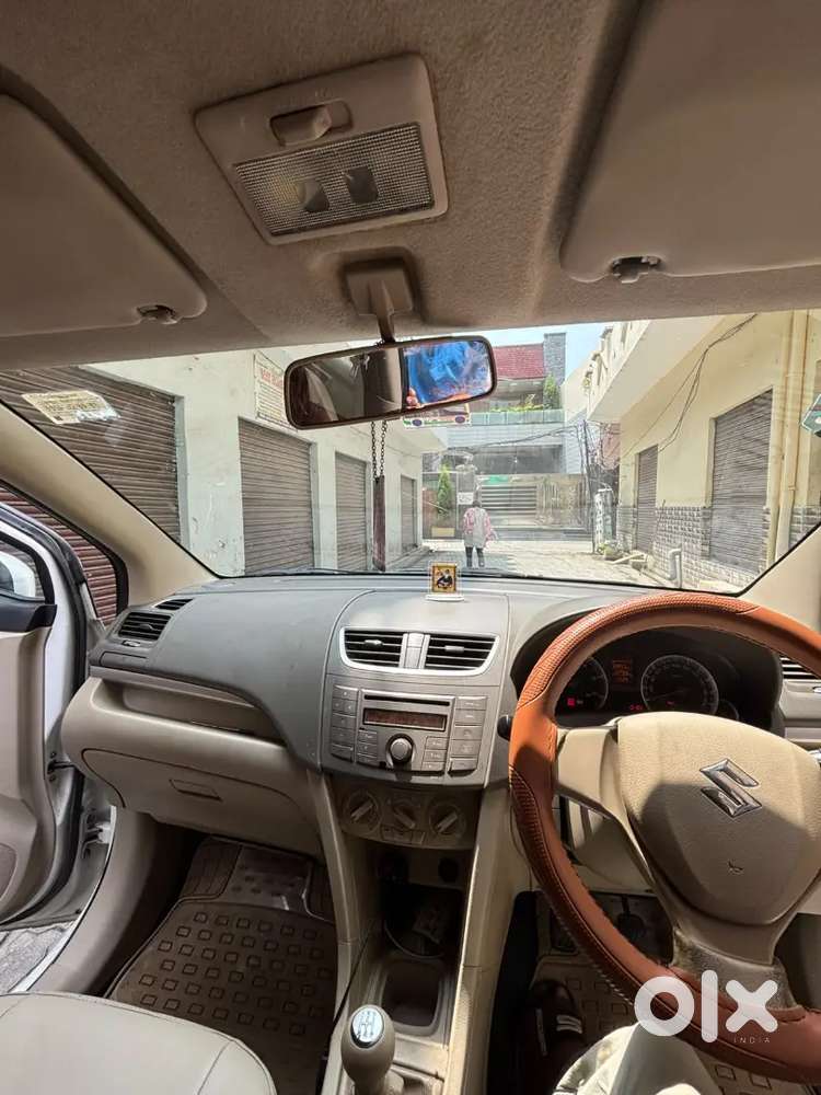 Maruti Suzuki Ertiga 2013