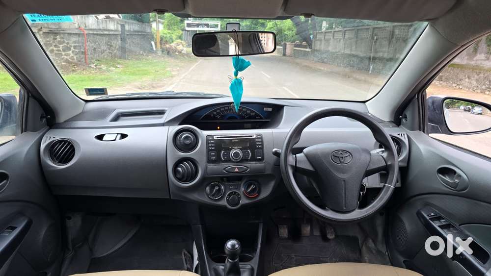 Toyota Etios Liva G, 2013, Petrol
