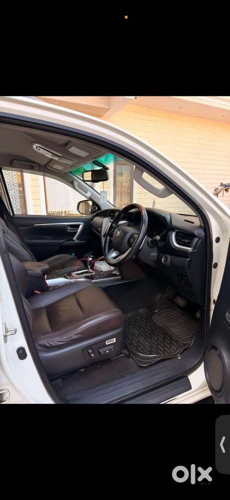 Toyota Fortuner 4x4 Automatic