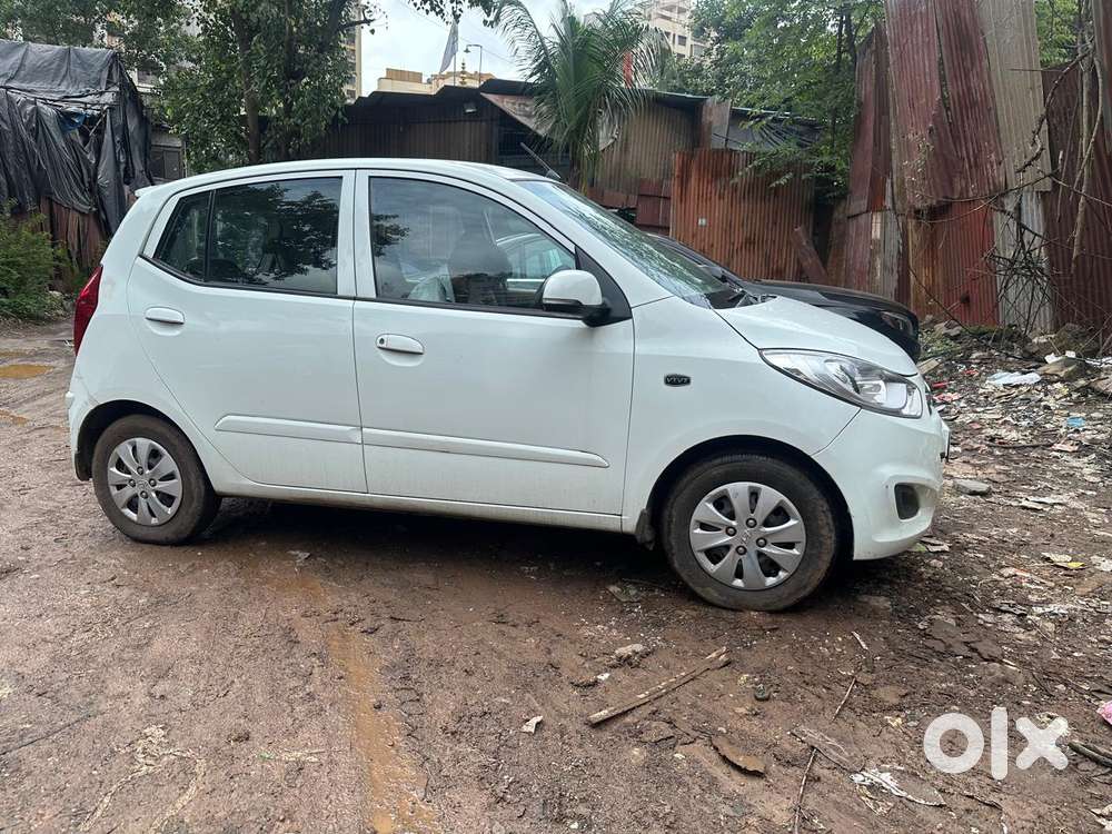 Hyundai I10 Sportz At, 2011, Petrol