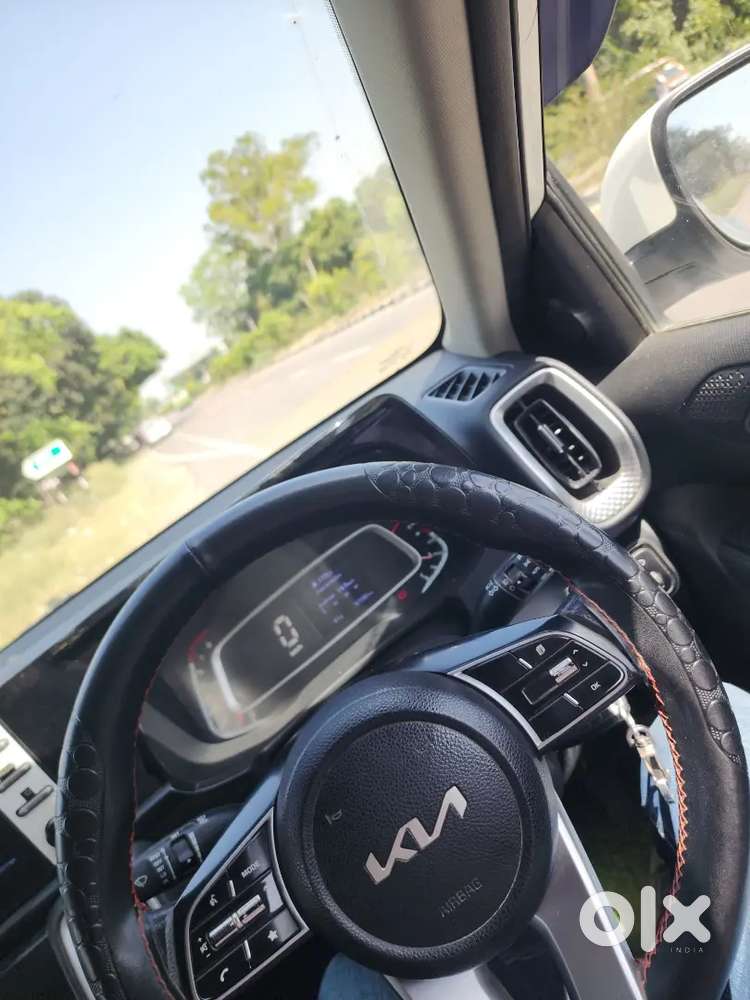 Kia Sonet 2021 Petrol 58000 Km Driven