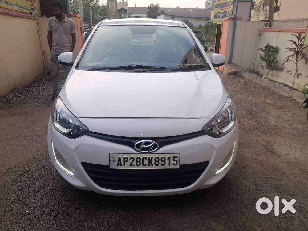 Hyundai I20 Petrol Asta Option, 2013, Petrol