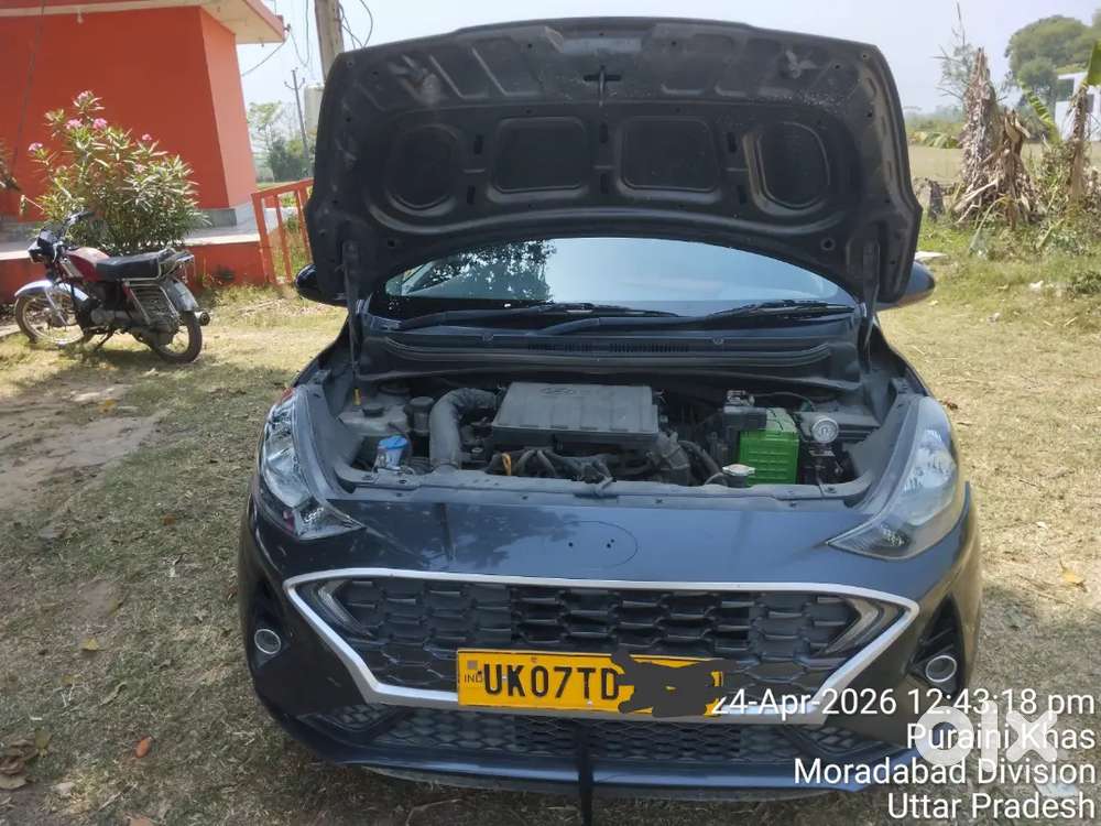 Good Condition Aura Texi Car