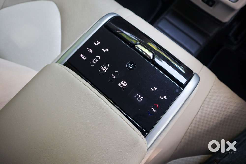 Toyota Camry Hybrid, 2024, Petrol