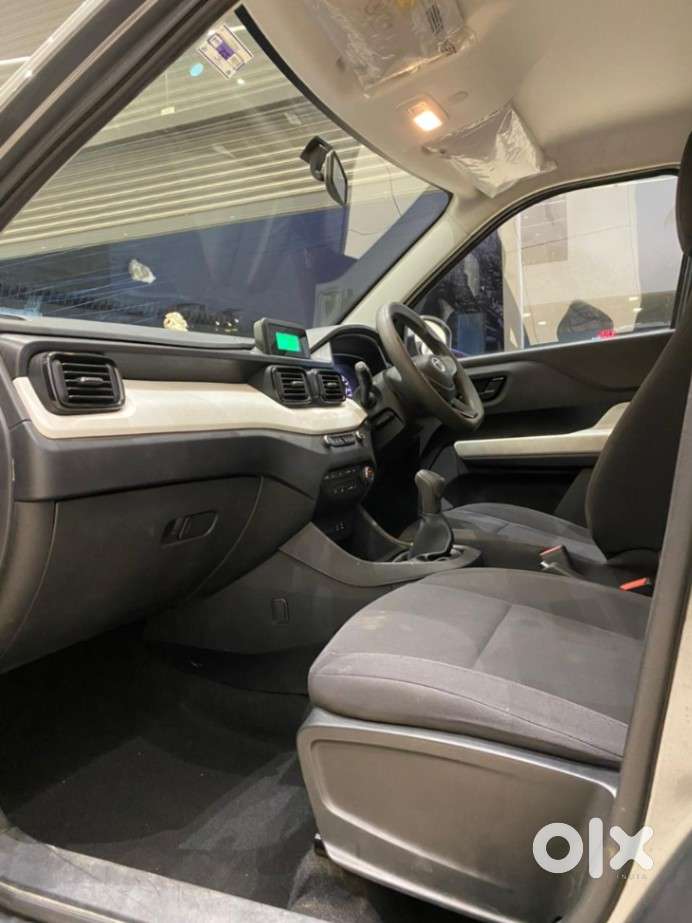 Tata Punch Pure, 2022, Petrol