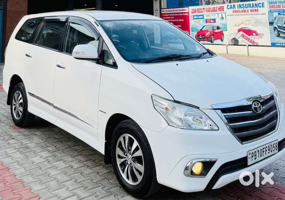 Toyota Innova 2009-2011 2.5 E 7 Str, 2016, Diesel