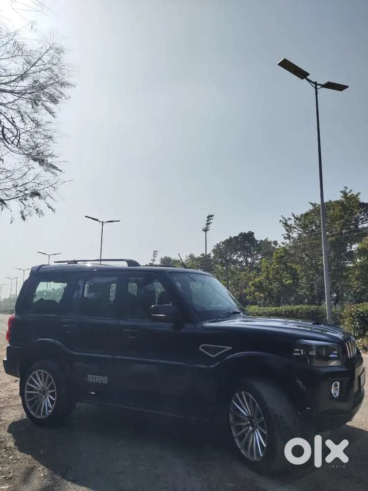 Mahindra Scorpio Classic 2021 Diesel Variant