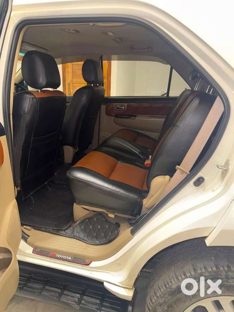 Toyota Fortuner Diesel Car 2015 Brand New Condition