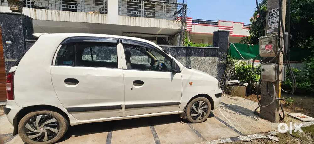 December 2013 Hyundai Santro Cng