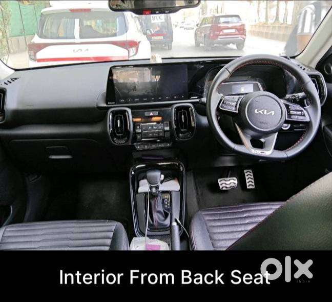 Kia Sonet White [aug 2022 - Bh Passing] Gtx Plus 1.5 At Dual Tone