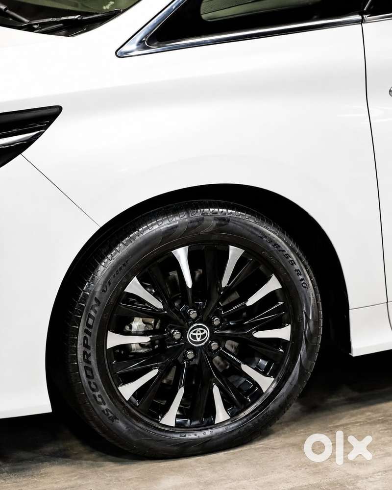 Toyota Vellfire Vip – Executive Lounge, 2024, Petrol