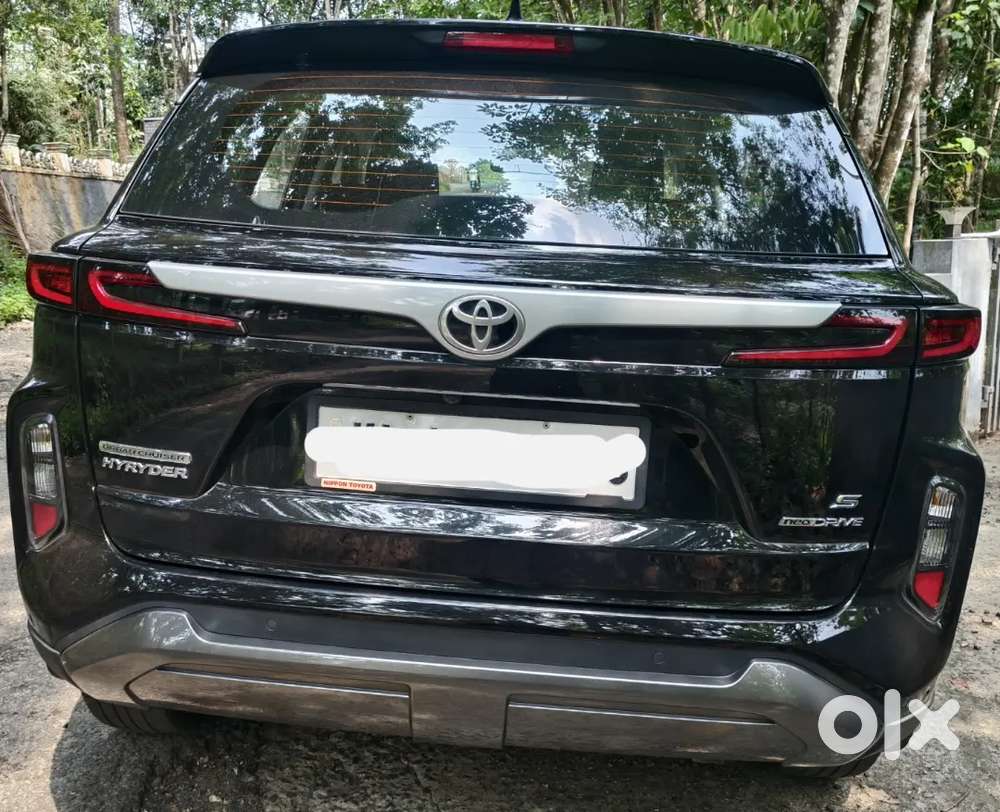 Toyota Urban Cruiser Hyryder 2025 Petrol 18000 Km Driven