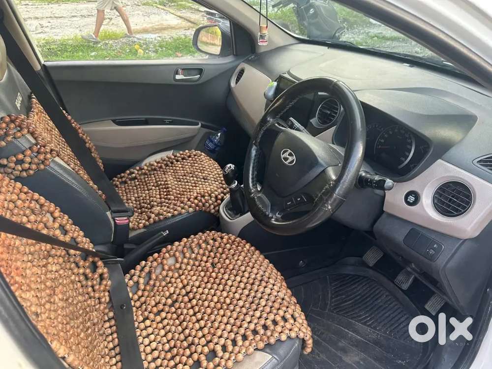 Hyundai Grand I10 2015 Car