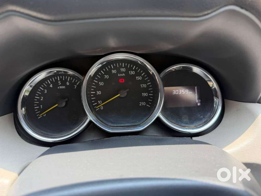 Renault Duster 2015-2016 Petrol Rxl, 2015, Petrol