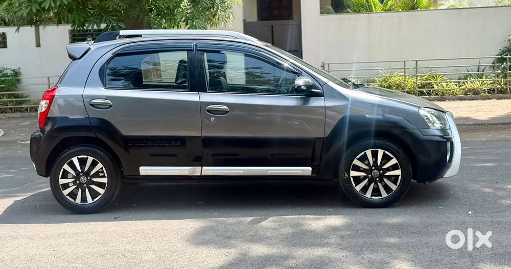 Toyota Etios Cross 1.2 V, 2015, Petrol