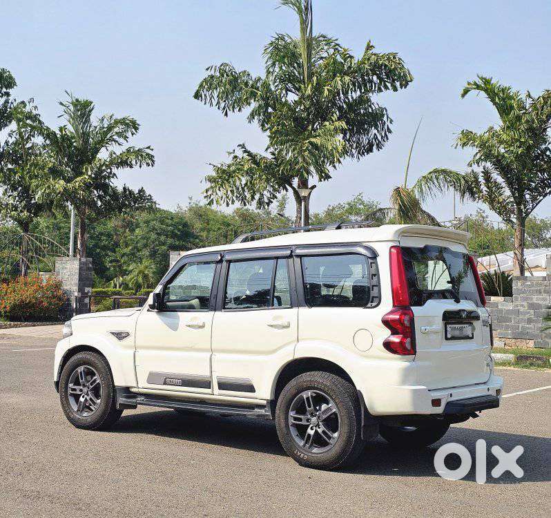 Mahindra Scorpio Classic 2.2 S 11 Mt 7 Str, 2023, Diesel
