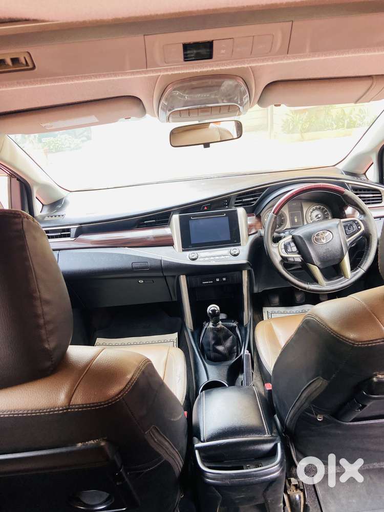 Toyota Innova Crysta 2.4 V, 2017, Diesel