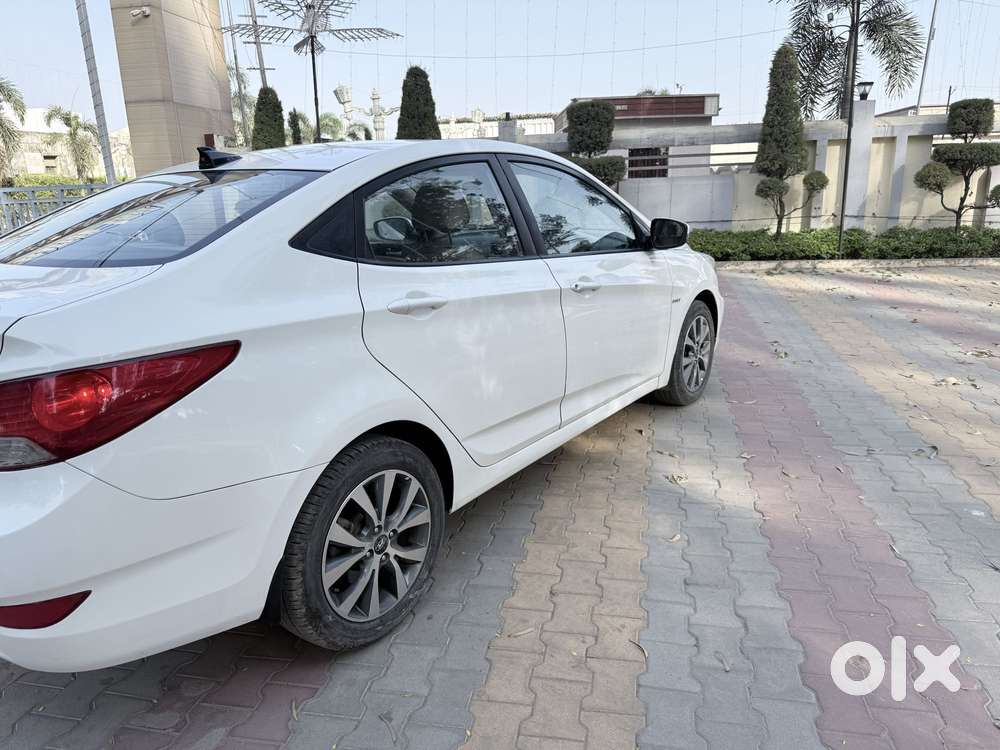 Hyundai Verna 1.6 Sx Vtvt, 2014, Petrol