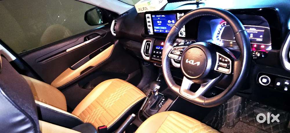 Kia Sonet 2024 Petrol Good Condition. With Sunroof & Ventilated Seats