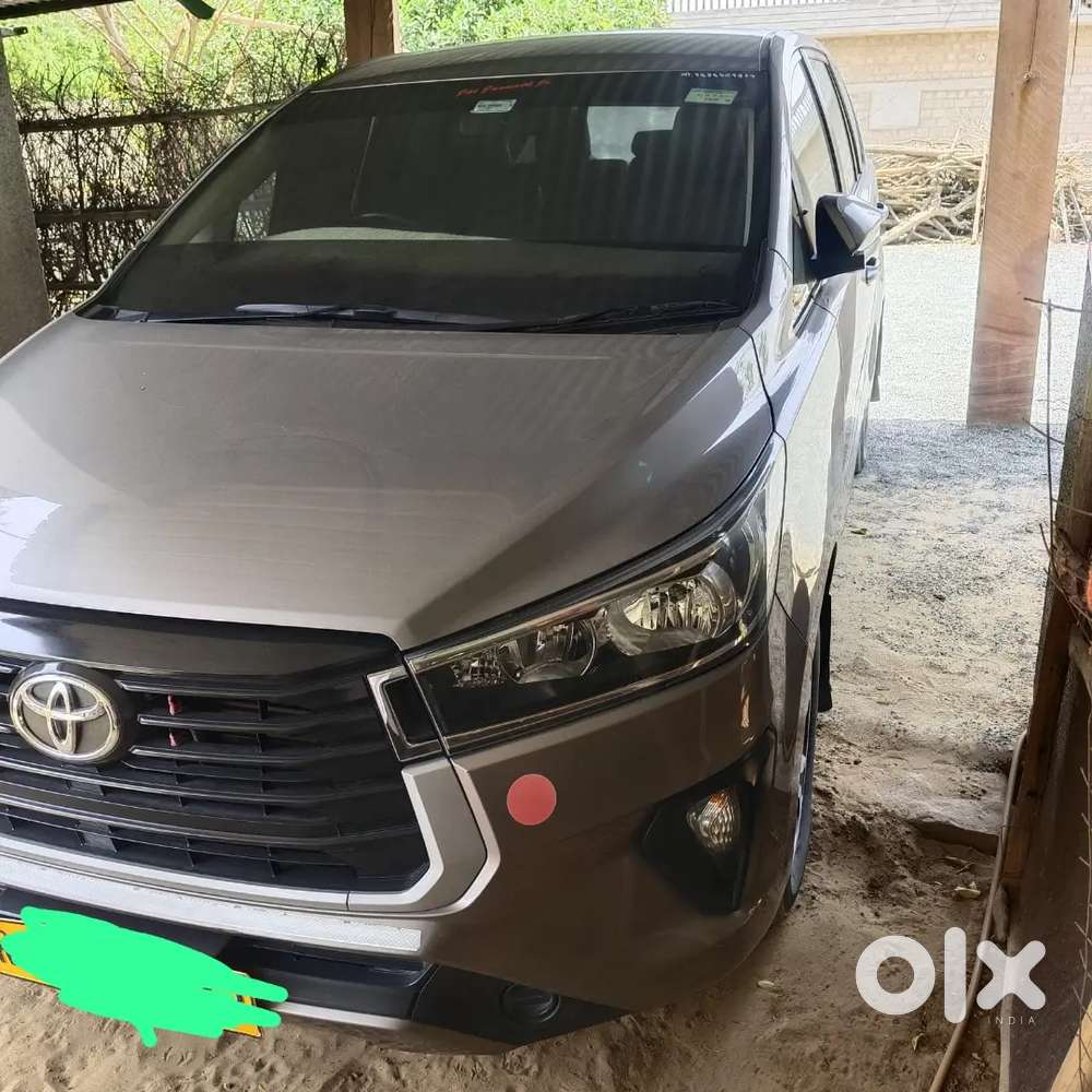 Toyota Innova Crysta Diesel 2022 Variant