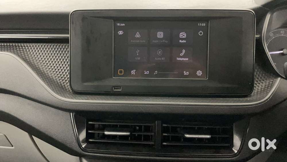 Skoda Kushaq Active 1.0 Tsi Mt, 2022, Petrol