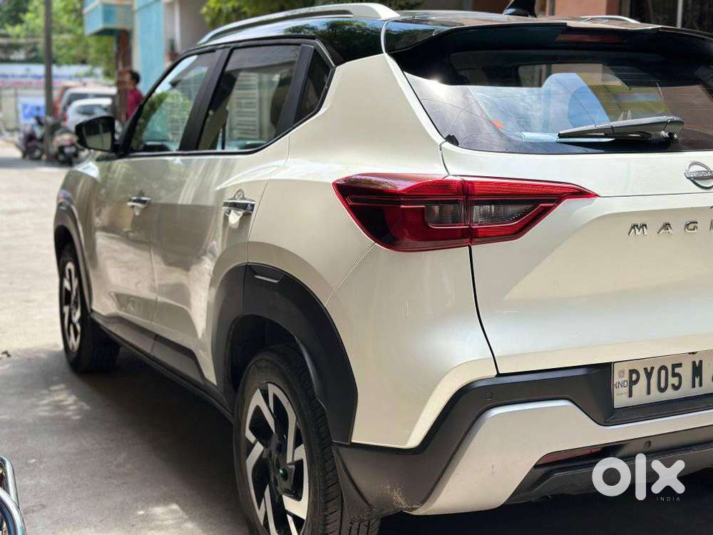 Nissan Magnite 1.0 Xv Dual Tone, 2022, Petrol
