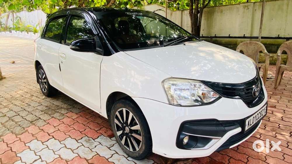 Toyota Etios Liva 2017 Petrol