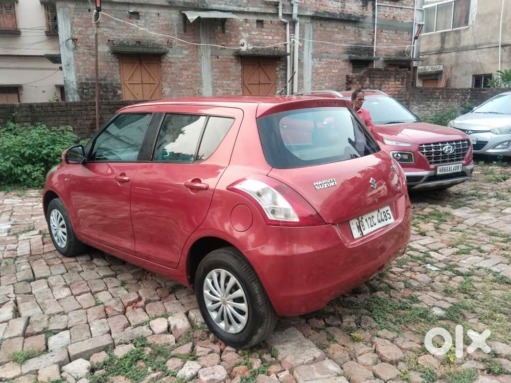 Maruti Suzuki Swift Vxi 1.2 Abs Bs-iv, 2013