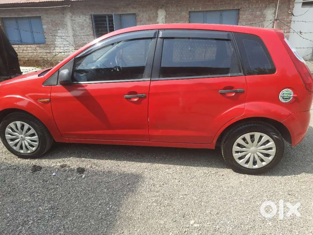 Ford Figo Lxi Petrol 2010