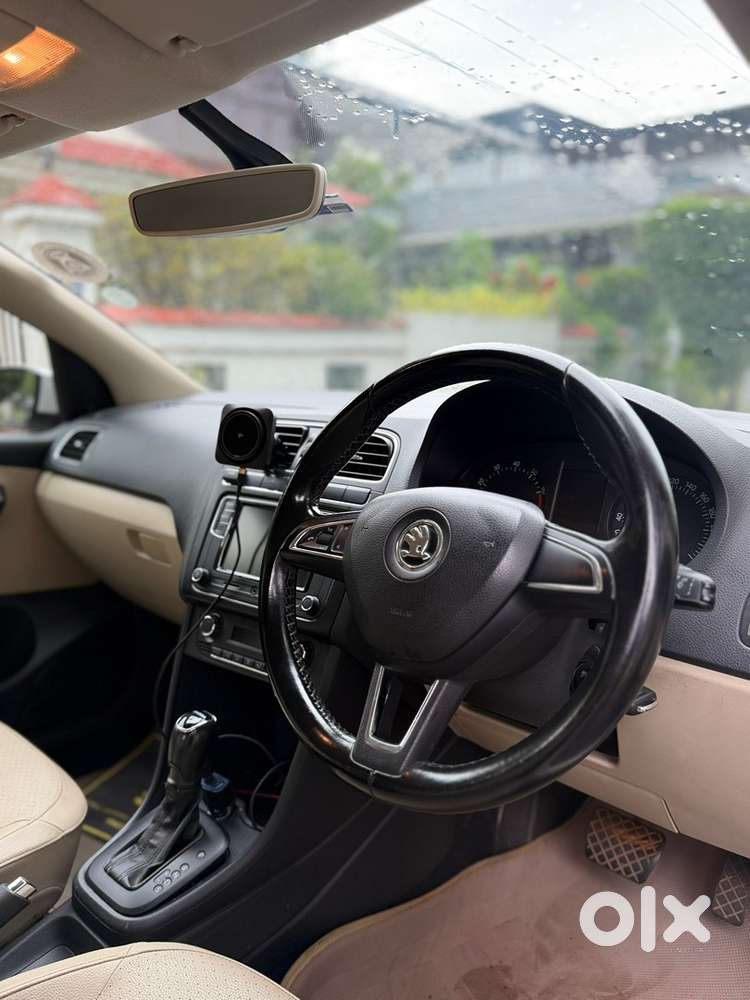 Skoda Rapid Automatic Petrol 2017