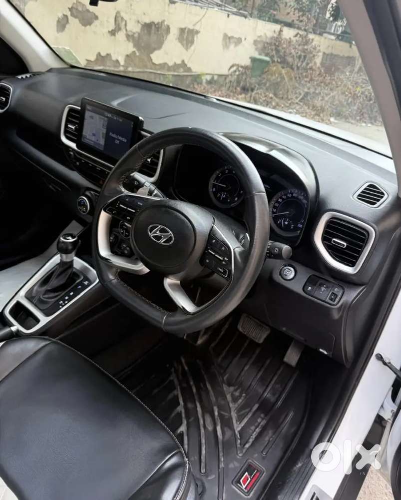 Hyundai Venue Automatic 2021 Petrol Well Maintained In Extreme