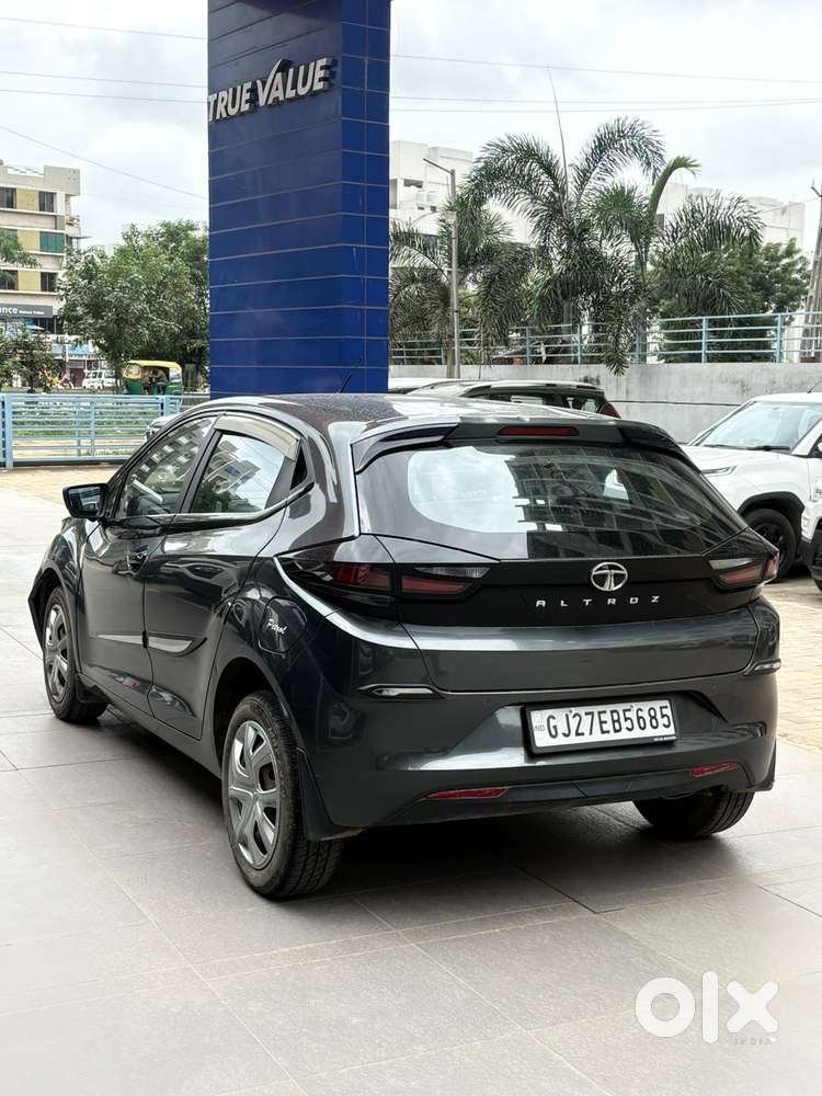 Tata Altroz 1.2 Xm Plus, 2022, Petrol