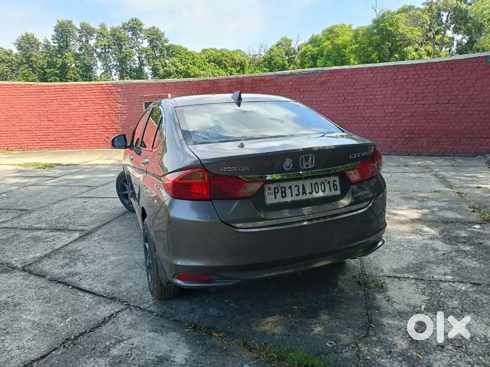 Honda City 2014 Sunroof Model Petrol Well Maintained Car
