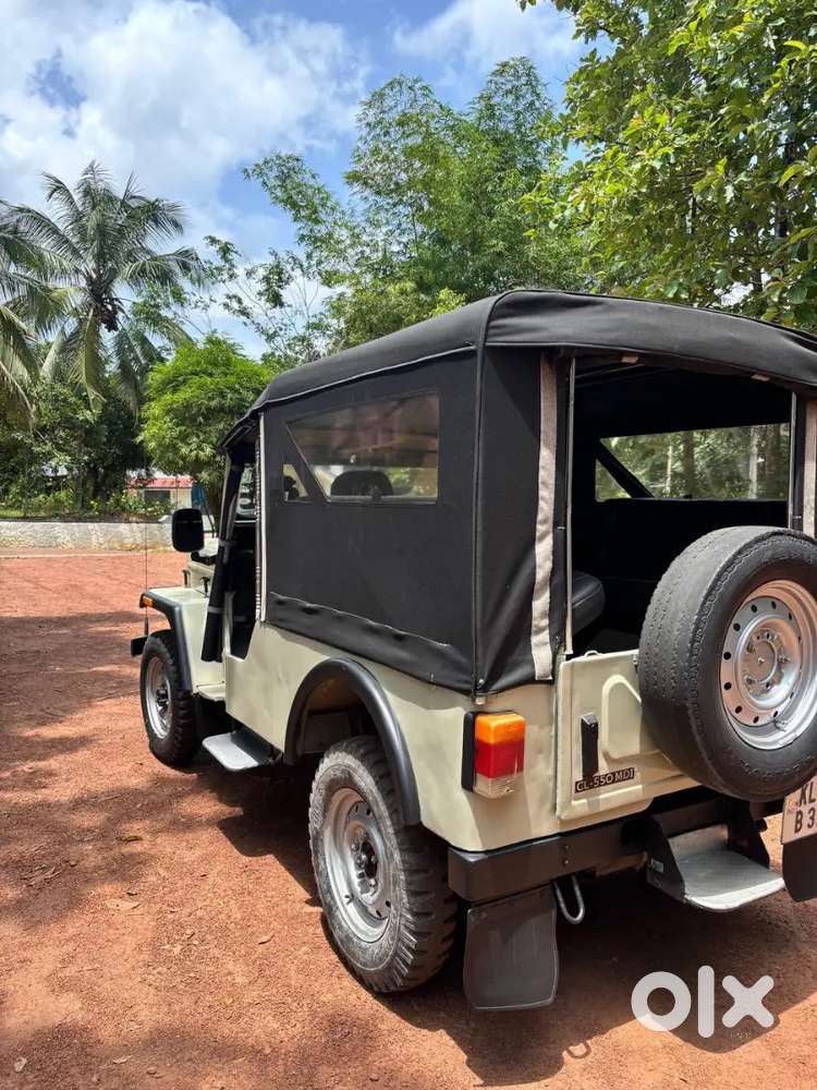 Mahindra Jeep 2009 Diesel Well Maintained