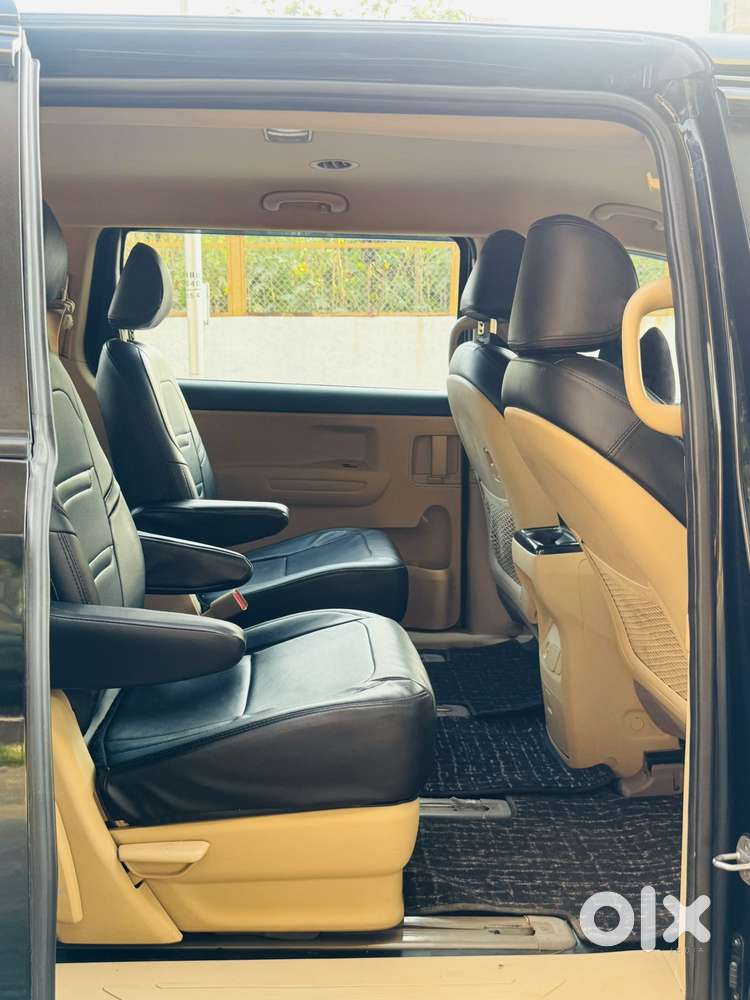 Kia Carnival Premium, 2021, Diesel