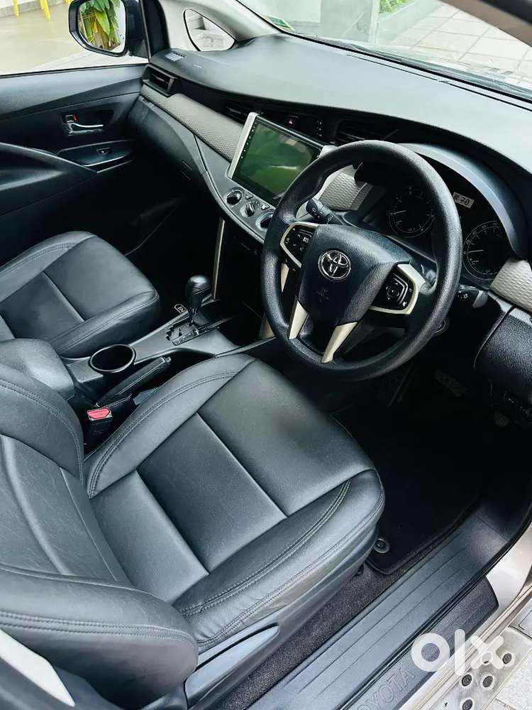 ,toyota Innova Crysta2.8 At 2016 Diesel 75000 Km Driven, Re To Kl33,
