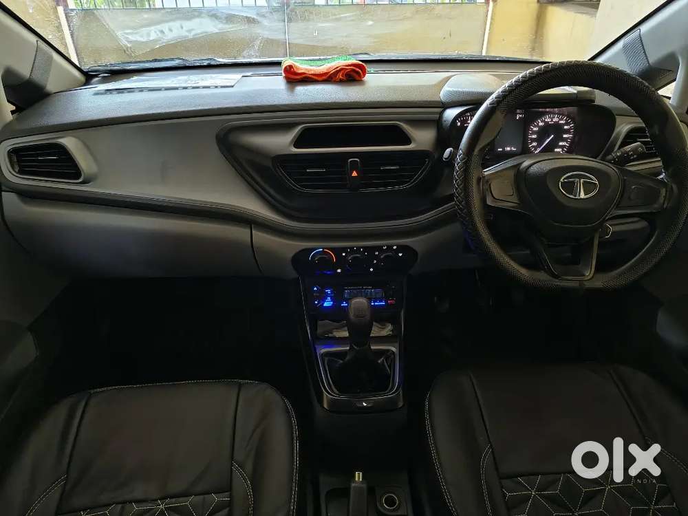 Tata Altroz 1.2 Xe 2020 Petrol
