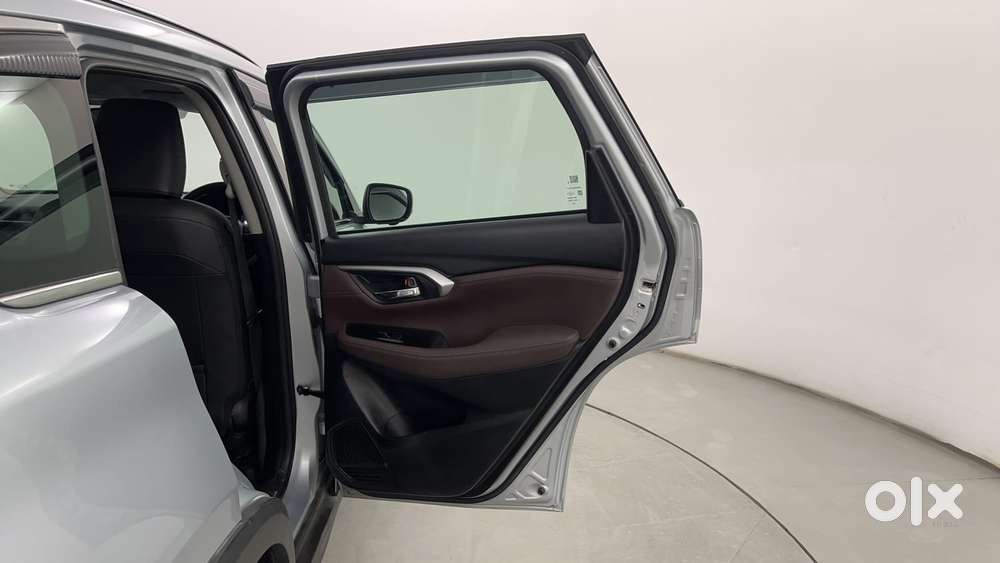 Maruti Suzuki Grand Vitara Alpha Smart Hybrid, 2024, Petrol