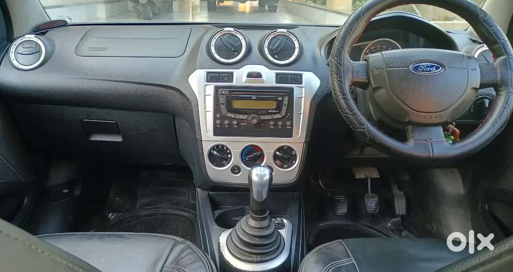Ford Figo 2012 Diesel Only 90000 Km Driven