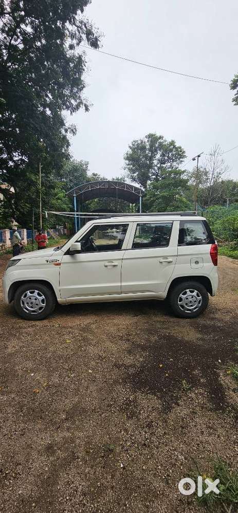 Mahindra Tuv 300 T6 Plus, 2018, Diesel