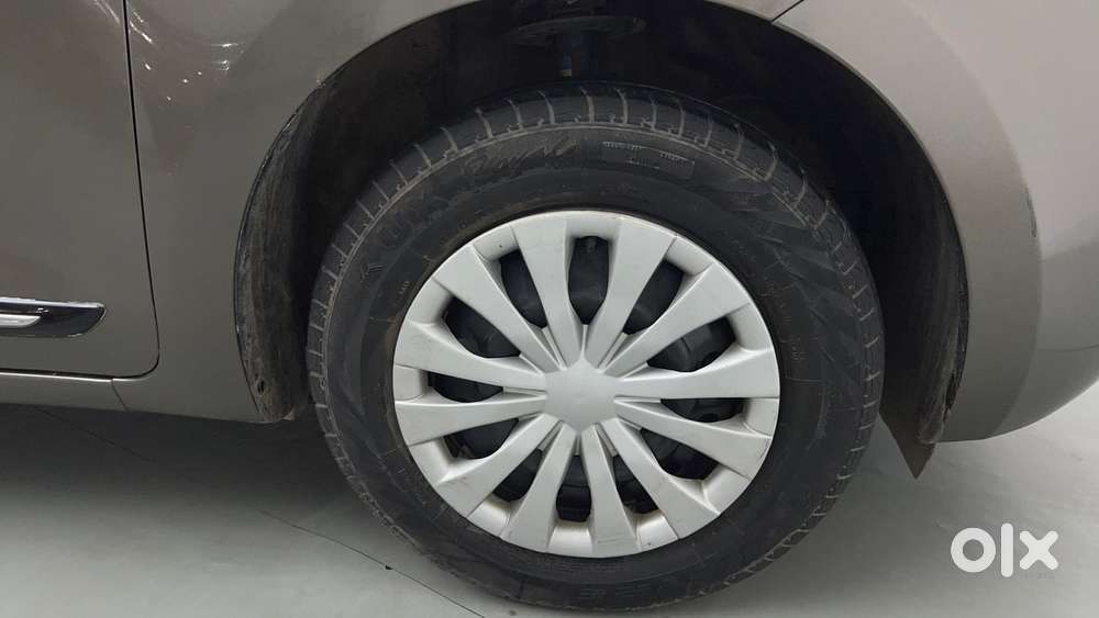 Maruti Suzuki Swift Vvt Vxi, 2021, Petrol